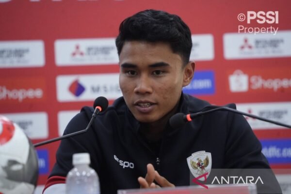 Delapan Pemain Liga 1 yang Dipanggil Timnas Sudah Berkumpul di Jakarta" 

Alternatif Titel: 
"Delapan Pemain Liga 1 Bersiap untuk Timnas di Jakarta" 

atau 

"Timnas Sambut Delapan Pemain Liga 1 yang Telah Bergabung di Jakarta" 

atau 

"Delapan Bintang Liga 1 Berkumpul di Jakarta untuk Timnas