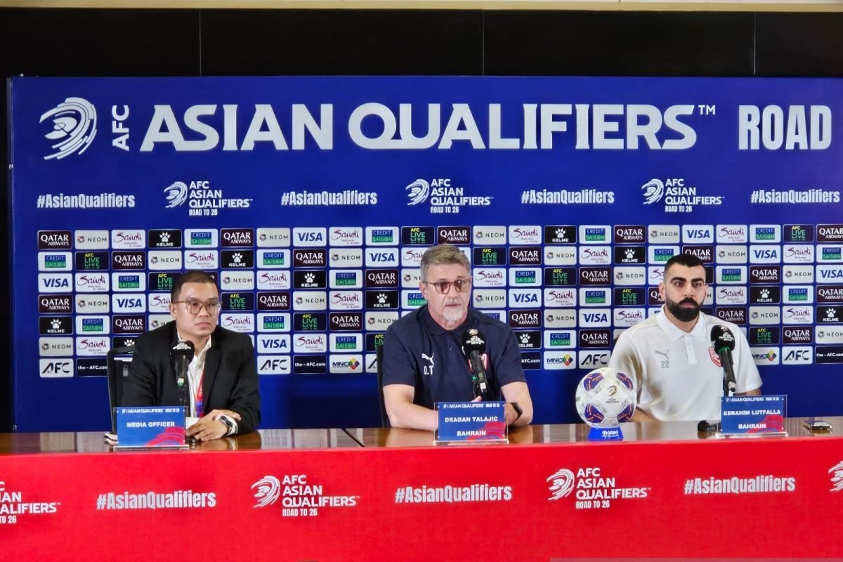 Pelatih Bahrain Menolak Berkomentar tentang Pertemuan Terakhirnya dengan Indonesia