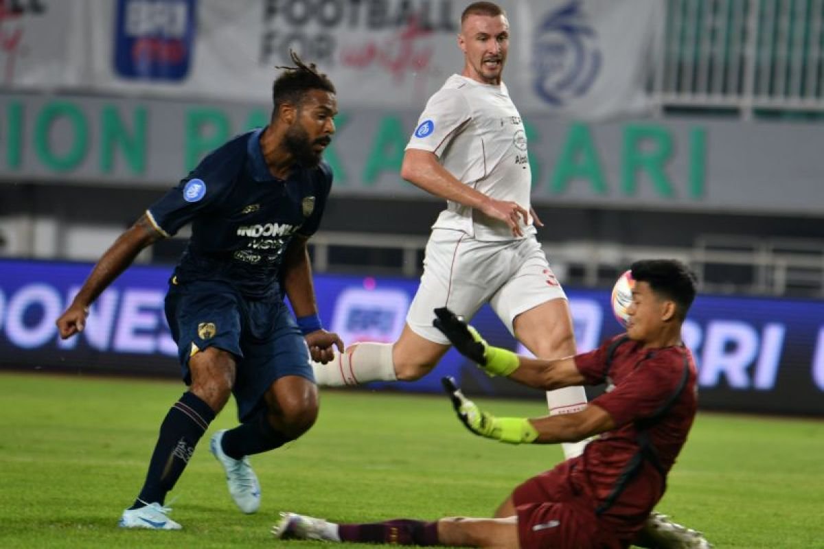 Persis Tuntaskan Langkahnya Jauh dari Zona Degradasi Usai Menang 1-0 atas Persita