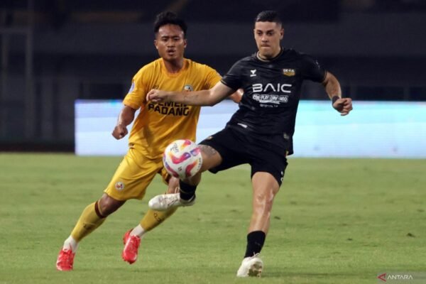 Tantangan Mental Alexis Messidoro Menyambut Pertandingan Melawan Persis Solo