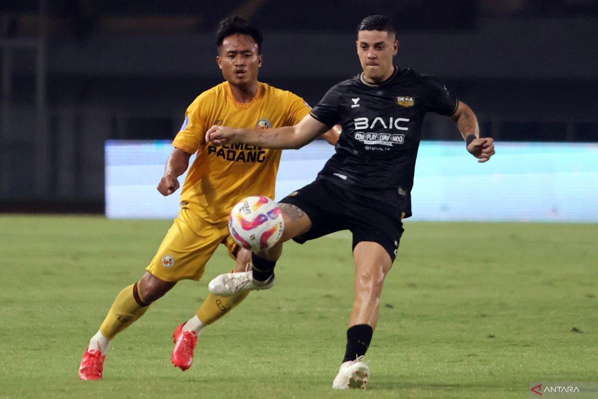 Tantangan Mental Alexis Messidoro Menyambut Pertandingan Melawan Persis Solo
