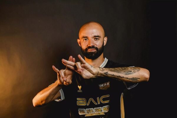 Dewa United Resmi Perkenalkan Johnathan Pereira sebagai Rekrutan Terakhir Musim Ini Dewa United Resmi Perkenalkan Johnathan Pereira sebagai Rekrutan Terakhir Musim Ini