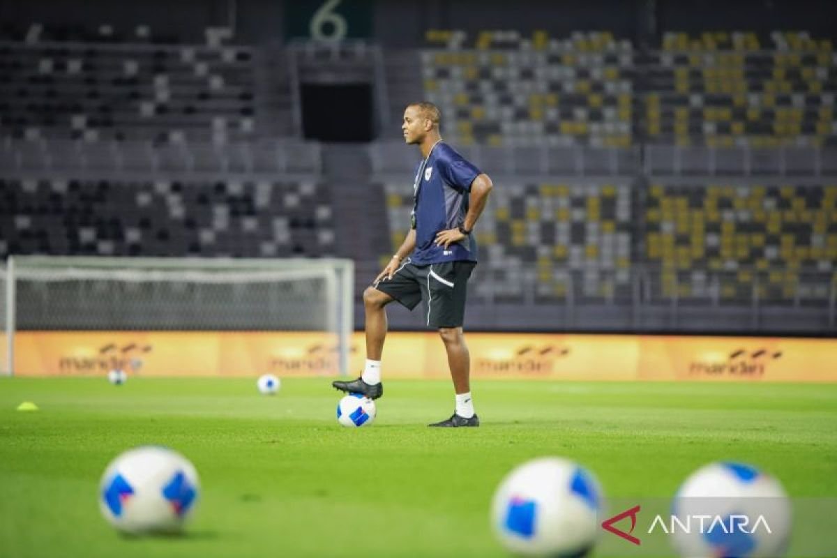 Keinginan Kluivert untuk Timnas Indonesia: Menghadapi Saudi dan Irak dengan Permainan Sempurna
